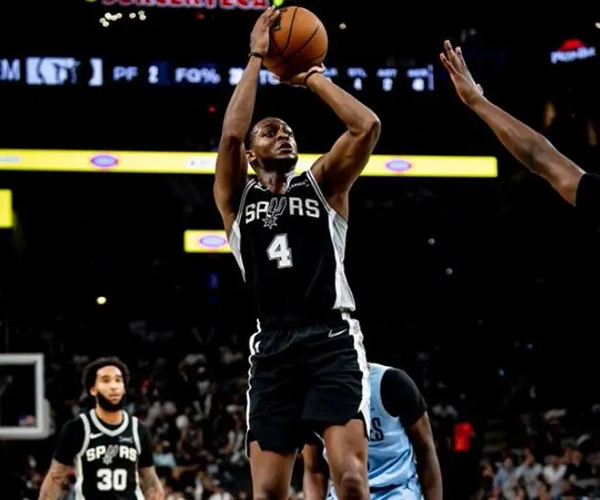 巴恩斯7记三分率马刺双杀灰熊 残阵灰熊虽败犹荣