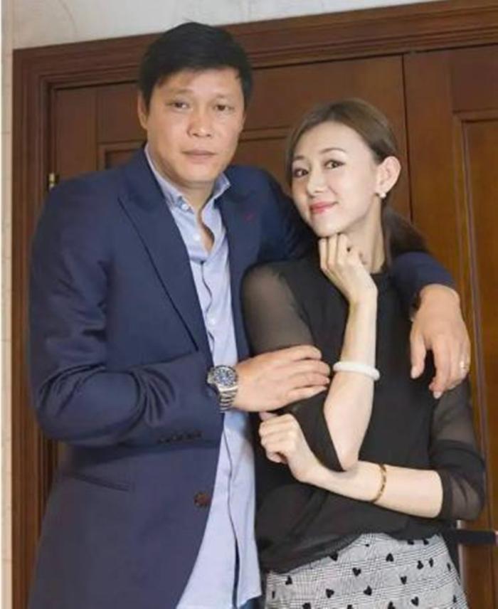 刘建宏评男足20年最佳阵容，郑智入选，杨晨无缘，前锋位置太意外