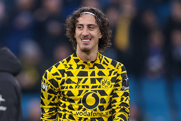 每体头版:法比奥·席尔瓦“倒计时”离队,多特标价2000万,<a href=/zuqiujingpin/xijia/ target=_blank class=infotextkey>西甲</a>三队待命