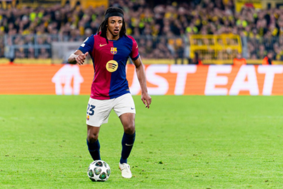 德科：曼城询价孔德？巴萨秒回“非卖品”